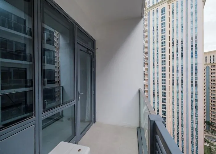 Stayhere Florence 1br Near Venice Mall Mckinley Hébergement de vacances
